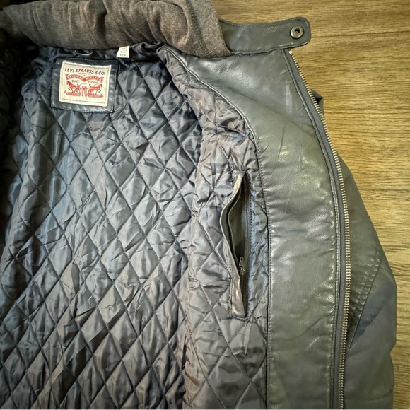 Levis Dark Blue Men’s Faux Leather Hooded Bomber Jacket XXL - Picture 3 of 15